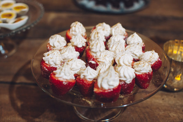 Cheese Cake Stuffed Strawberries Dessert